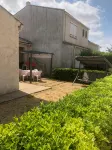 Les Amandiers Hotels in Nezignan-l'Eveque