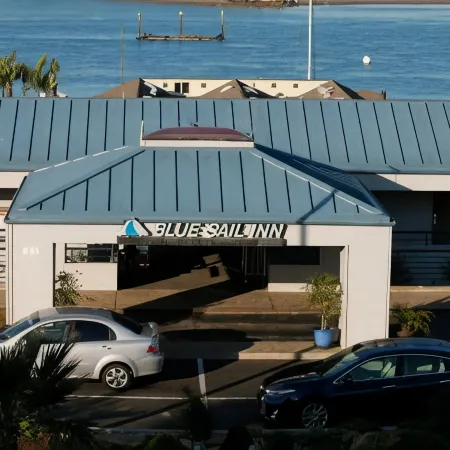 Blue Sail Inn