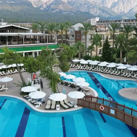 Crystal Aura Beach Resort & Spa - Ultimate All Inclusive