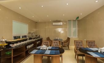 Blubiz Hotel 8