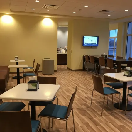 Days Inn & Suites by Wyndham Kearney