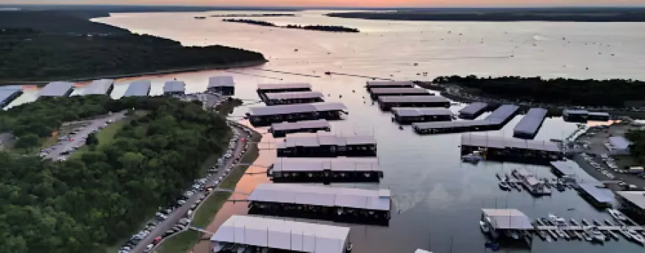 Cozy Texoma Hideaway - Sleeps 14 Plus Tanglewood Resort Access