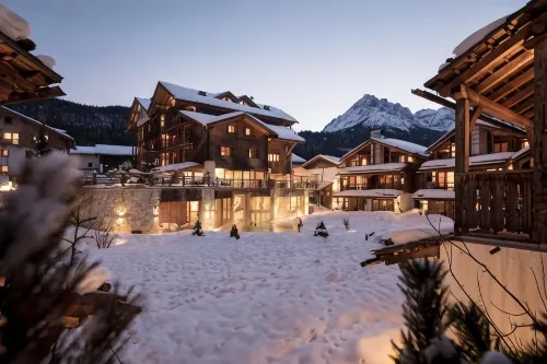 Post Alpina - Family Mountain Chalets Hotels in San Candido