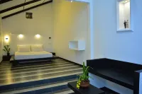 Midigama Holiday Inn