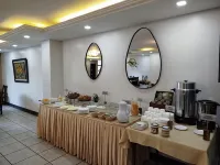 Hotel Podocarpus - Desayuno