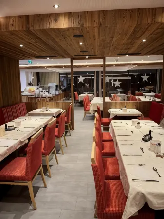 Gasthof- Themen Fruhstuckspension Kristall