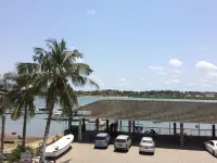 Tudor Water Sports Hotel - parking