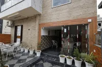 Radha Krishna Spiritual Stay Hotels in Sunrakh Bangar