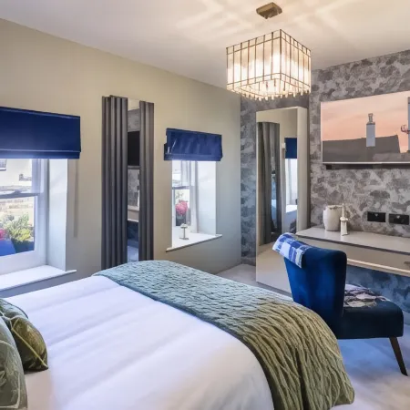 Georgian House Hotel