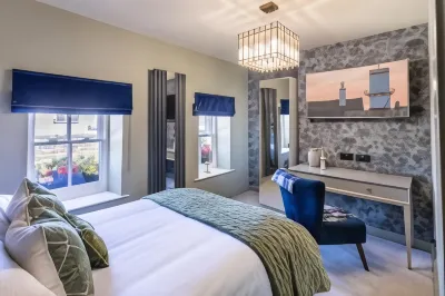 Georgian House Hotel فنادق في Lowca