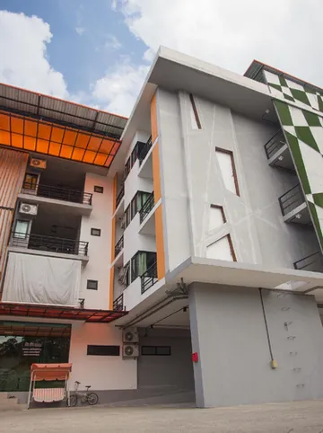 รูปภาพของสเตย์ เมย์บี