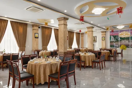 Phuc Ngoc Hotel Отели в г. P. An Hoa