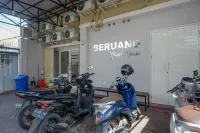 RedDoorz Near Mall Ratu Indah 3 Hoteles en Mariso