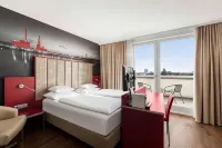 Amedia Linz, Trademark Collection by Wyndham Hotel in zona Grottenbahn