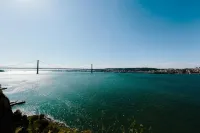 Lisbon South Hostel Hotels in Almada