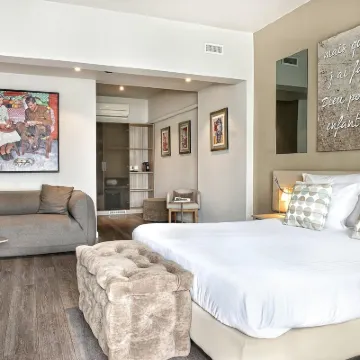 Chez Maman Hotel & Restaurant Отели рядом с достопримечательностью «Акасья»