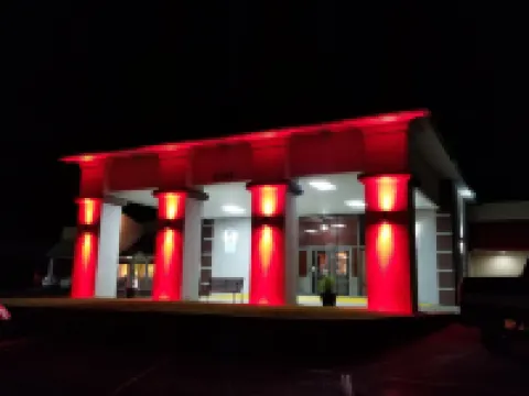 Ramada by Wyndham Mountain Home Hotels in Baxter County