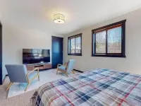 New - Cozy Modern: Stunning Views,3 Mins Ski,BBQ,Fire Pit,Game Room,Walk to Town فنادق في ويندهام