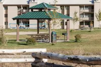 Ski-In/Ski-Out Chalet - WiFi, Mountain Views, Hot Tub Hôtels à : Brian Head