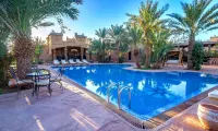 Chez le Pacha - Authentic Sahara Hotel Mhamid - piscine