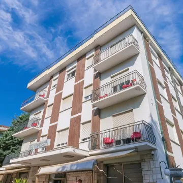Hotel Ausonia B&B RiMiNi Отели рядом с достопримечательностью «Храм Темпио Малатестиано»