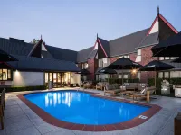 Carnmore Chateau Marlborough - Pools