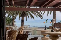 Finikas Hotel