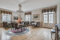 Hotell Plevnagården Hotels in Malmkoping