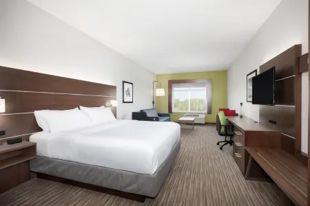 Holiday Inn Express & Suites Sterling Отели в г. Logan County