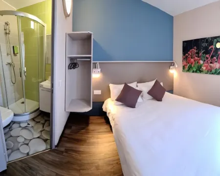 The Originals City Hôtel Marseille Aéroport Hotels in Vitrolles