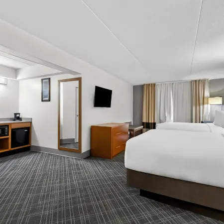 Comfort Inn & Suites Nashville Near Tanger Outlets I-24 Antioch
