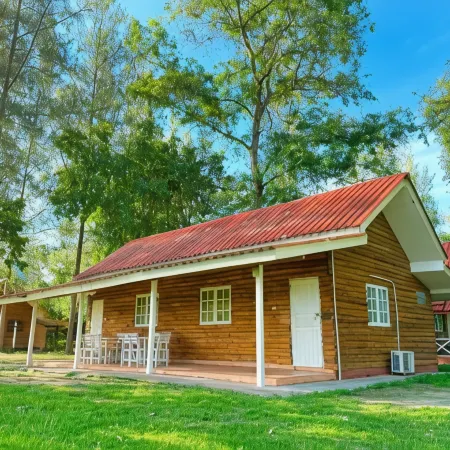 The Golden View Resort Suan Phueng