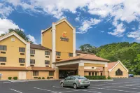 Comfort Inn & Suites LaVale - Cumberland Hotels near Center for Communications and Information Technology