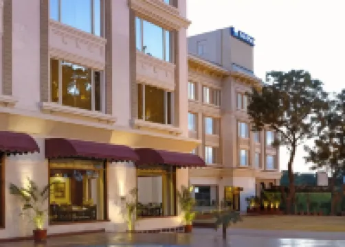 Park Plaza Jodhpur Hotels near Jodhpur Airport