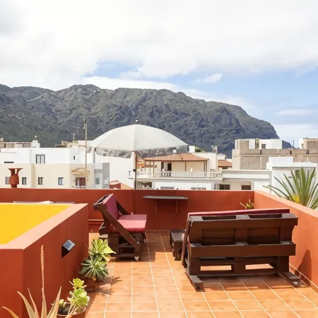 TenoHomes Tabaiba Guesthouse