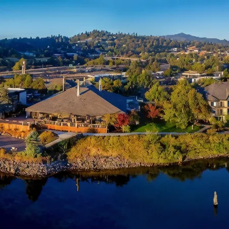 Best Western Plus Hood River Inn