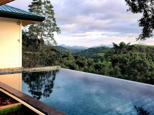 Kobbekaduwa Bungalow Hotels in Galagedara