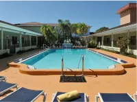 Hotel Sol - Pools