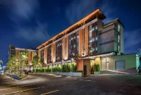 Plaai Plus Hotel Rayong Hotels near Laem Charoen Beach