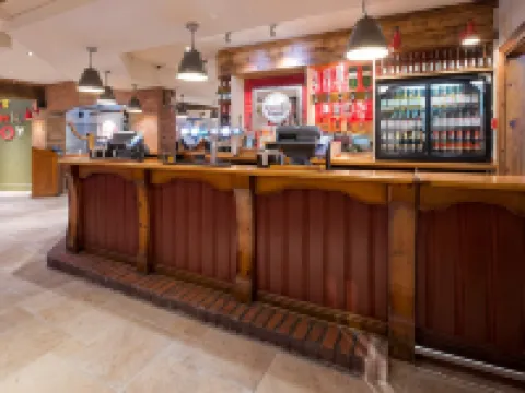Premier Inn Farnborough West (Southwood) Hotels in Farnborough