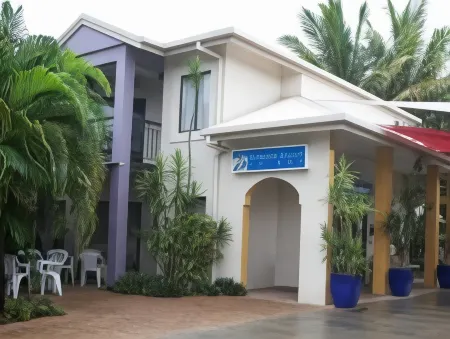 Bohemia Resort Cairns Отели рядом с достопримечательностью «Centenary Lakes Botanic Gardens»