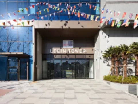 Leeinstay Hotel
