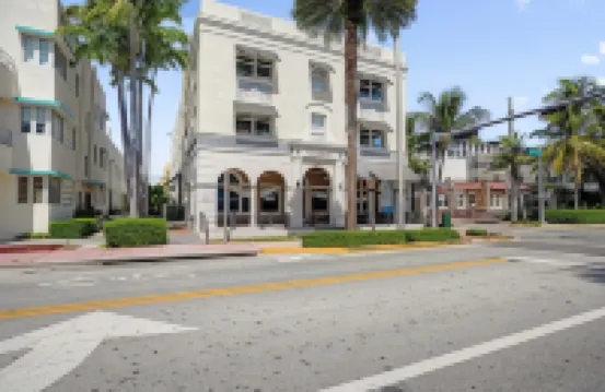 富蘭克林套房南灘