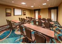 Holiday Inn Express & Suites RED BLUFF-SOUTH REDDING AREA by IHG Hotel di Red Bluff