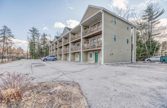 米斯蒂港赤腳海灘度假村