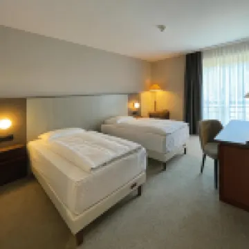 Mercure Hotel Gera City Отели в г. 