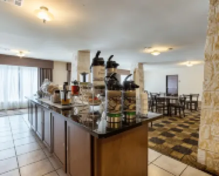 Quality Suites Huntsville Near University