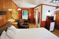 Park Motel and Cabins