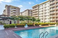 RC Staycation (Trees Residences, Fairview, Quezon City) - 수영장