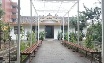 Royal Dragon Airport Hotel